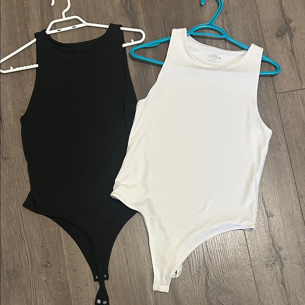Women’s
Black and White One Piece Bodysuit Set